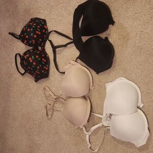 4 PINK bras, 36B